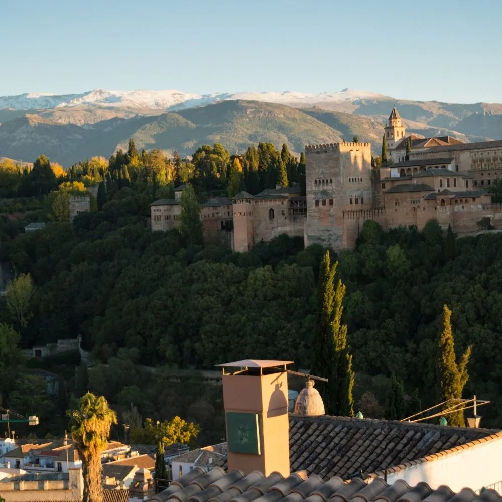 Albaicín quarter with views of the Sierra Nevada – Colorido Tours