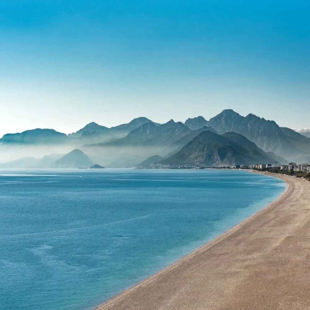Playa de Konyaaltı, Antalya – Colorido Tours