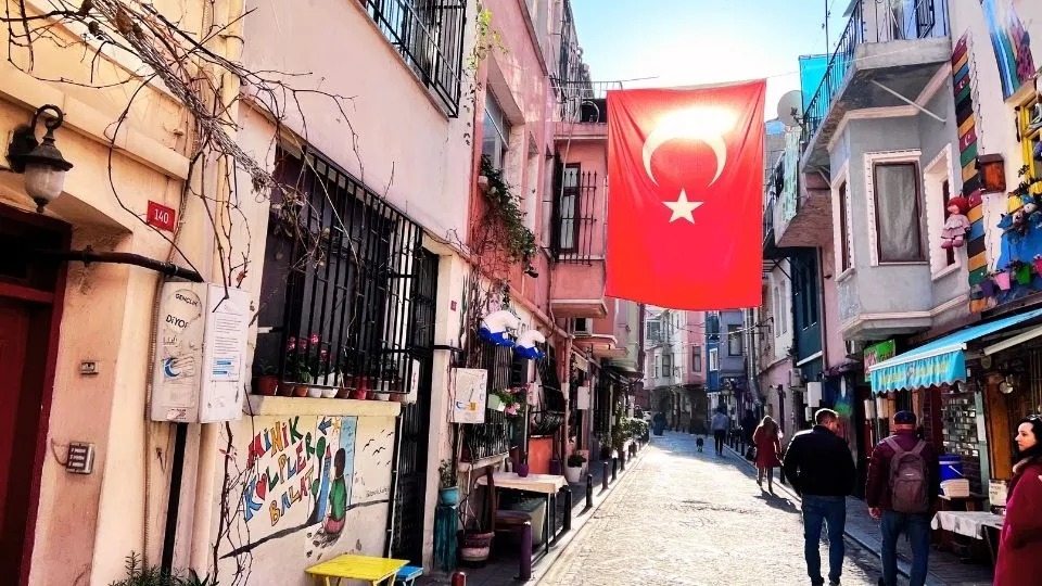 The Balat district in Istanbul – Colorido Tours