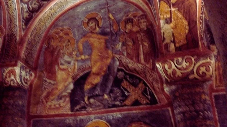 Anastasis scene in the Dark Church – Colorido Tours