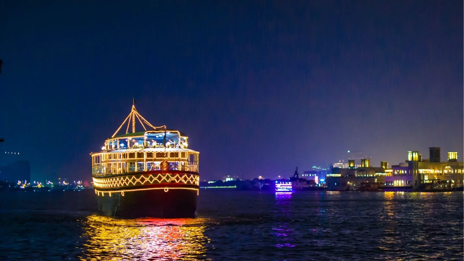 Bosphorus dinner cruise in Istanbul – Colorido Tours